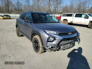 2021 Chevrolet TrailBlazer LT with VIN KL79MRSLXMB043615, listed as a Copart auction lot 47098395 with 33,208 mi miles and Salvage Title. Bid and sale history available at carsss.com. Image 12.