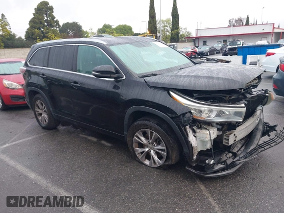 2015 Toyota Highlander XLE z VIN 5TDKKRFHXFS109236, wystawiony jako IAAI lot #41915934 z przebiegiem 102 536 mil mil oraz . Historia ofert i sprzedaży dostępna na DreamBid. Obrazek 14.