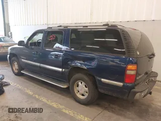 2000 GMC Yukon XL SLT with VIN 3GKFK16T3YG135321, listed as a IAAI auction lot 40952741 with 204,820 mi miles. Bid and sale history available at carsss.com. Image 3.