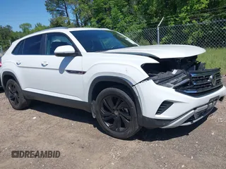 2023 Volkswagen Atlas SE with VIN 1V2KC2CA2PC220778, listed as a IAAI auction lot 42136136 with 30,370 mi miles and . Bid and sale history available at DreamBid. Image 1.
