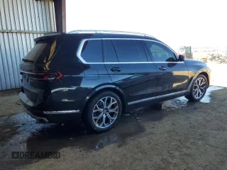 2025 BMW X7 xDrive40i with VIN 5UX23EM08S9X05620, listed as a Copart auction lot 50424435 with 21,354 mi miles and Clean Title. Bid and sale history available at carsss.com. Image 3.