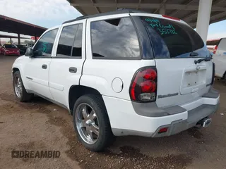 2003 Chevrolet TrailBlazer LS with VIN 1GNDS13S132353782, listed as a IAAI auction lot 41268957 with 232,055 mi miles. Bid and sale history available at carsss.com. Image 3.