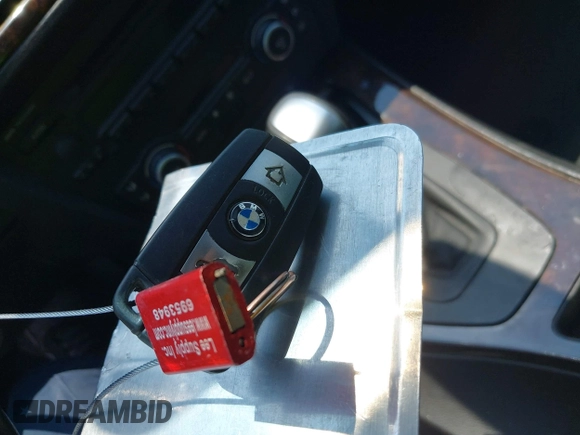 2007 BMW 3 Series 328i with VIN WBAVC53567FZ73468, listed as a IAAI auction lot 42750425 with 174,381 mi miles and . Bid and sale history available at DreamBid. Image 11.