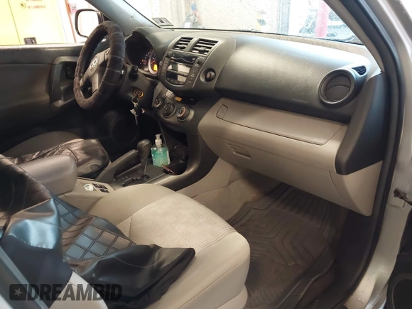 2009 Toyota RAV4 with VIN 2T3BF35V19W011336, listed as a IAAI auction lot 41855699 with 120,982 mi miles and . Bid and sale history available at DreamBid. Image 5.