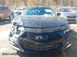 2022 Acura TLX w/A-Spec Package with VIN 19UUB6F56NA003571, listed as a IAAI auction lot 41623570 with 25,921 mi miles. Bid and sale history available at carsss.com. Image 12.