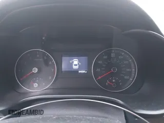 2021 Kia Forte LXS z VIN 3KPF24AD5ME284641, wystawiony jako IAAI lot #41946726 z przebiegiem 84 684 mil mil oraz . Historia ofert i sprzedaży dostępna na DreamBid. Obrazek 7.