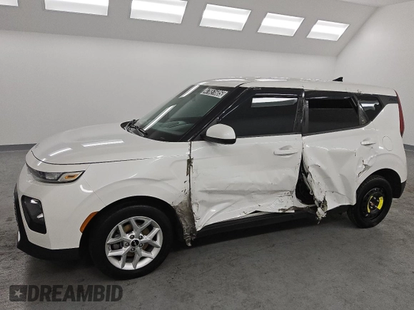 2022 Kia Soul LX with VIN KNDJ23AU5N7172234, listed as a Copart auction lot 47651605 with 45,890 mi miles and Clean Title. Bid and sale history available at carsss.com. Image 1.