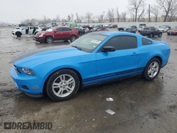 2012 Ford Mustang V6 Premium with VIN 1ZVBP8AM1C5264983, listed as a Copart auction lot 45213285 with 71,337 mi miles and Salvage Title. Bid and sale history available at carsss.com. Image 1.