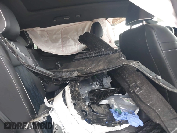 2024 Volkswagen Atlas SEL Premium R-Line with VIN 1V2FE2CA5RC229408, listed as a IAAI auction lot 39587804 with 341 mi miles and . Bid and sale history available at DreamBid. Image 8.