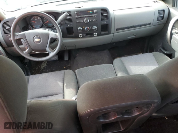 2010 Chevrolet Silverado 1500 LS with VIN 1GCSCREA0AZ132873, listed as a Copart auction lot 76270604 with 103,513 mi miles and Non Repairable. Bid and sale history available at DreamBid. Image 8.