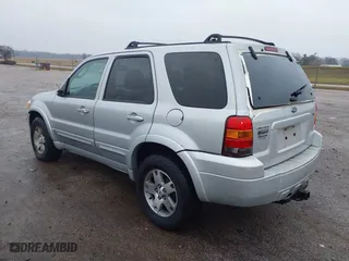 2005 Ford Escape Limited with VIN 1FMYU04115KD53431, listed as a IAAI auction lot 41183221 with 1 mi miles. Bid and sale history available at carsss.com. Image 3.
