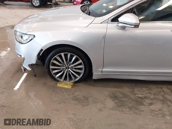 2017 Lincoln MKZ Select с VIN 3LN6L5D95HR624794, выставлен на аукционе IAAI как лот 41601895 с пробегом 81 972 миль миль и . История ставок и продаж доступна на DreamBid. Изображение 19.
