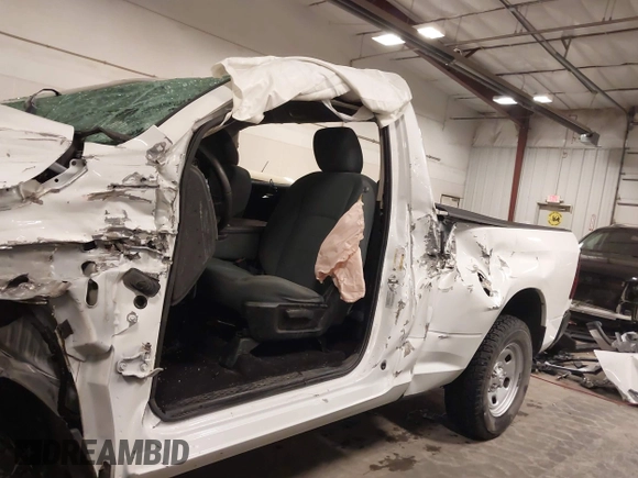 2015 Ram 1500 Express with VIN 3C6JR7AT9FG532418, listed as a IAAI auction lot 41267889 with 120,812 mi miles and . Bid and sale history available at DreamBid. Image 11.
