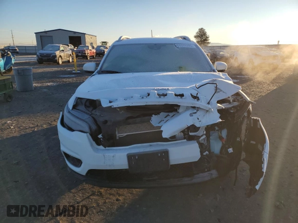 2020 Jeep Cherokee Altitude with VIN 1C4PJMLX8LD644306, listed as a Copart auction lot 88576285 with 30,025 mi miles and Salvage Title. Bid and sale history available at carsss.com. Image 5.