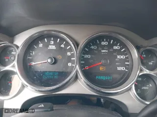 2008 Chevrolet Silverado 1500 LT w/1LT with VIN 1GCEK19068Z146371, listed as a IAAI auction lot 41730333 with 217,793 mi miles. Bid and sale history available at carsss.com. Image 7.