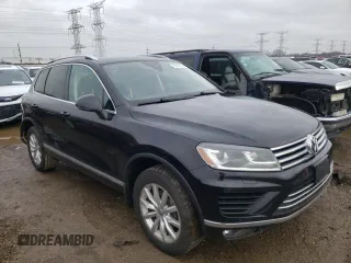 2017 Volkswagen Touareg Sport with VIN WVGEF7BP7HD002920, listed as a Copart auction lot 48546204 with 108,648 mi miles and . Bid and sale history available at DreamBid. Image 4.