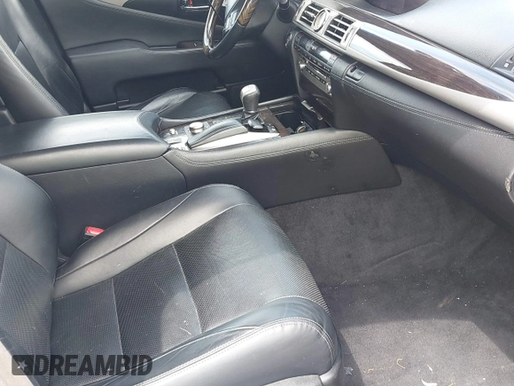 2014 Lexus LS 460 L with VIN JTHDL5EF5E5006176, listed as a IAAI auction lot 42612770 with 124,168 mi miles and . Bid and sale history available at DreamBid. Image 5.