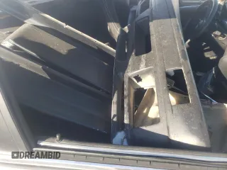 1984 BMW 3 Series 325e z VIN WBAAB5402E1002031, wystawiony jako Copart lot #72086004 z przebiegiem 866 397 mil mil oraz Szkoda całkowita • Salvage title. Historia ofert i sprzedaży dostępna na DreamBid. Obrazek 12.