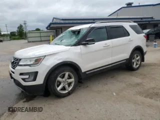 2017 Ford Explorer XLT z VIN 1FM5K8D8XHGC74397, wystawiony jako Copart lot #61139475 z przebiegiem 99 580 mil mil oraz Szkoda całkowita • Salvage title. Historia ofert i sprzedaży dostępna na DreamBid. Obrazek 1.