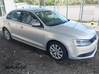 2011 Volkswagen Jetta SE with VIN 3VWBZ7AJ6BM357730, listed as a IAAI auction lot 42145881 with 113,550 mi miles and . Bid and sale history available at DreamBid. Image 1.