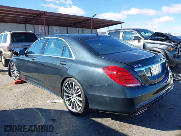 2014 Mercedes-Benz S-Class S 550 with VIN WDDUG8CB0EA040062, listed as a IAAI auction lot 41284147 with 141,060 mi miles. Bid and sale history available at carsss.com. Image 3.