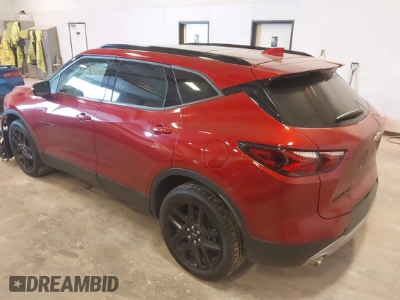 2021 Chevrolet Blazer LT z VIN 3GNKBJRS2MS520283, wystawiony jako IAAI lot #42059583 z przebiegiem 81 284 mil mil oraz . Historia ofert i sprzedaży dostępna na DreamBid. Obrazek 3.