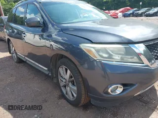 2013 Nissan Pathfinder SL с VIN 5N1AR2MM1DC641502, выставлен на аукционе IAAI как лот 42799438 с пробегом 219 510 миль миль и . История ставок и продаж доступна на DreamBid. Изображение 1.