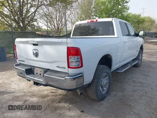 2022 Ram 2500 Big Horn with VIN 3C6UR5DJ9NG197347, listed as a IAAI auction lot 41830292 with 79,890 mi miles. Bid and sale history available at carsss.com. Image 4.