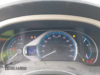 2011 Toyota Sienna XLE AAS with VIN 5TDYK3DC9BS071636, listed as a IAAI auction lot 41972332 with 204,477 mi miles and . Bid and sale history available at DreamBid. Image 7.