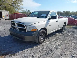 2009 Dodge Ram 1500 ST with VIN 1D3HB16K19J520511, listed as a IAAI auction lot 41895713 with 200,124 mi miles. Bid and sale history available at carsss.com. Image 2.