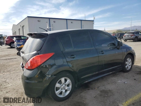 2011 Nissan Versa SL z VIN 3N1BC1CP3BL380457, wystawiony jako Copart lot #53402025 z przebiegiem 94 714 mil mil oraz Szkoda całkowita • Salvage title. Historia ofert i sprzedaży dostępna na DreamBid. Obrazek 3.