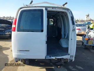 2006 Chevrolet Express Cargo z VIN 1GCGG25V361183813, wystawiony jako IAAI lot #41992215 z przebiegiem Nie podano mil oraz . Historia ofert i sprzedaży dostępna na DreamBid. Obrazek 16.