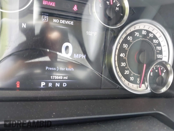2015 Ram 1500 Outdoorsman z VIN 1C6RR6LT1FS729280, wystawiony jako IAAI lot #42445245 z przebiegiem 175 649 mil mil oraz . Historia ofert i sprzedaży dostępna na DreamBid. Obrazek 7.