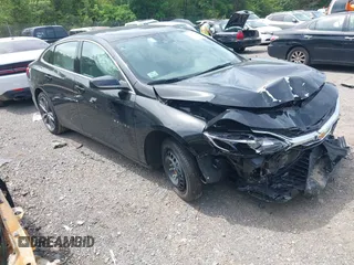 2025 Chevrolet Malibu LT with VIN 1G1ZD5STXSF147810, listed as a IAAI auction lot 42191693 with 9,392 mi miles and . Bid and sale history available at DreamBid. Image 1.