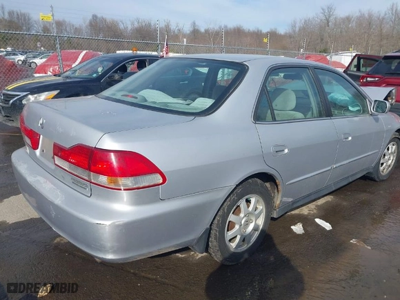 2002 Honda Accord Sdn SE with VIN 1HGCG66802A104348, listed as a IAAI auction lot 41663277 with 122,147 mi miles. Bid and sale history available at carsss.com. Image 4.