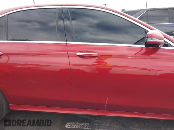 2020 Mercedes-Benz E 350 z VIN WDDZF8DBXLA704257, wystawiony jako IAAI lot #41248454 z przebiegiem 67 143 mil mil oraz . Historia ofert i sprzedaży dostępna na DreamBid. Obrazek 13.
