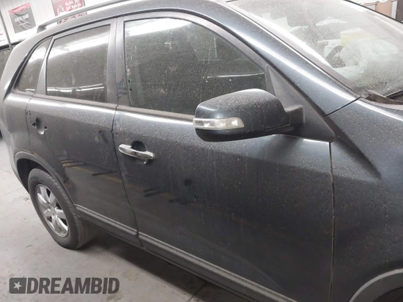 2011 Kia Sorento LX with VIN 5XYKT4A18BG167038, listed as a IAAI auction lot 41625650 with 238,628 mi miles. Bid and sale history available at carsss.com. Image 13.