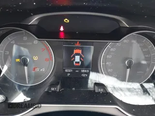 2015 Audi S4 Premium Plus with VIN WAUBGAFLXFA057138, listed as a IAAI auction lot 41191727 with 83,000 mi miles. Bid and sale history available at carsss.com. Image 7.