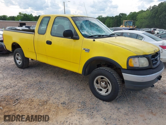 2000 Ford F-150 XL with VIN 1FTRX18W0YKB28000, listed as a IAAI auction lot 42451649 with 193,718 mi miles and . Bid and sale history available at DreamBid. Image 1.