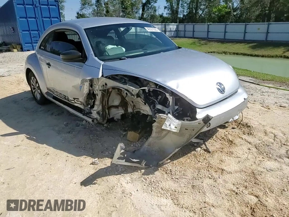 2013 Volkswagen Beetle Entry с VIN 3VWFP7AT9DM653613, выставлен на аукционе Copart как лот 48591595 с пробегом 121 307 миль миль и Списание • Salvage title. История ставок и продаж доступна на DreamBid. Изображение 13.