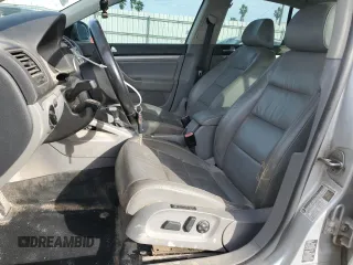 2006 Volkswagen Jetta 1.9L TDI z VIN 3VWDT71KX6M028862, wystawiony jako Copart lot #42158475 z przebiegiem 288 183 mil mil oraz Czysty tytuł • Clean title. Historia ofert i sprzedaży dostępna na DreamBid. Obrazek 7.