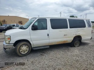 2008 Ford Econoline Passenger XL z VIN 1FBSS31L18DA39220, wystawiony jako Copart lot #45862245 z przebiegiem 35 008 mil mil oraz Szkody całkowita. Historia ofert i sprzedaży dostępna na DreamBid. Obrazek 1.