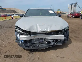 2023 Kia K5 GT-Line z VIN 5XXG64J26PG176483, wystawiony jako IAAI lot #42154614 z przebiegiem 61 050 mil mil oraz . Historia ofert i sprzedaży dostępna na DreamBid. Obrazek 12.
