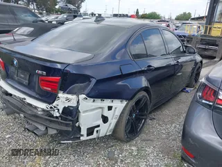 2016 BMW M3 with VIN WBS8M9C54G5D30719, listed as a IAAI auction lot 41686573 with 100,485 mi miles and . Bid and sale history available at DreamBid. Image 4.