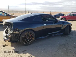 2017 Nissan GT-R Premium z VIN JN1AR5EF9HM820668, wystawiony jako Copart lot #45260784 z przebiegiem 32 460 mil mil oraz Szkoda całkowita • Salvage title. Historia ofert i sprzedaży dostępna na DreamBid. Obrazek 3.