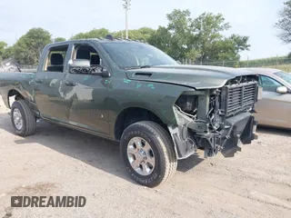2020 Ram 2500 Tradesman with VIN 3C6UR5CL8LG287699, listed as a IAAI auction lot 39871164 with 30,206 mi miles. Bid and sale history available at carsss.com. Image 1.