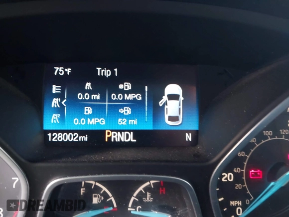 2016 Ford Focus SE z VIN 1FADP3F22GL355984, wystawiony jako IAAI lot #42564516 z przebiegiem 128 002 mil mil oraz . Historia ofert i sprzedaży dostępna na DreamBid. Obrazek 7.