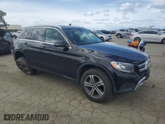 2019 Mercedes-Benz GLC 300 z VIN WDC0G4KB2KV150886, wystawiony jako Copart lot #51248985 z przebiegiem 104 229 mil mil oraz Szkoda całkowita • Salvage title. Historia ofert i sprzedaży dostępna na DreamBid. Obrazek 4.