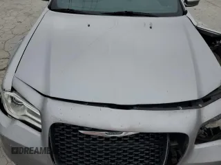 2017 Chrysler 300 S с VIN 2C3CCAGG1HH605671, выставлен на аукционе Copart как лот 56936185 с пробегом 261 963 миль миль и Списание • Salvage title. История ставок и продаж доступна на DreamBid. Изображение 11.