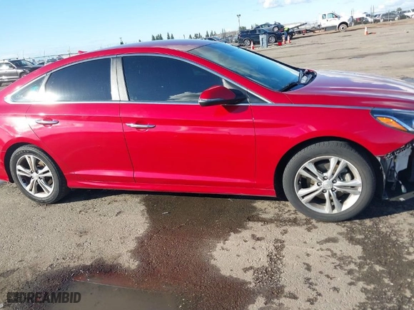 2019 Hyundai Sonata Sport with VIN 5NPE34AF2KH787482, listed as a IAAI auction lot 41540041 with 127,873 mi miles. Bid and sale history available at carsss.com. Image 14.